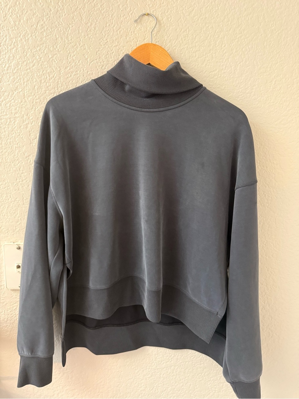 Lululemon Slouchey Turtleneck Sweatshirt